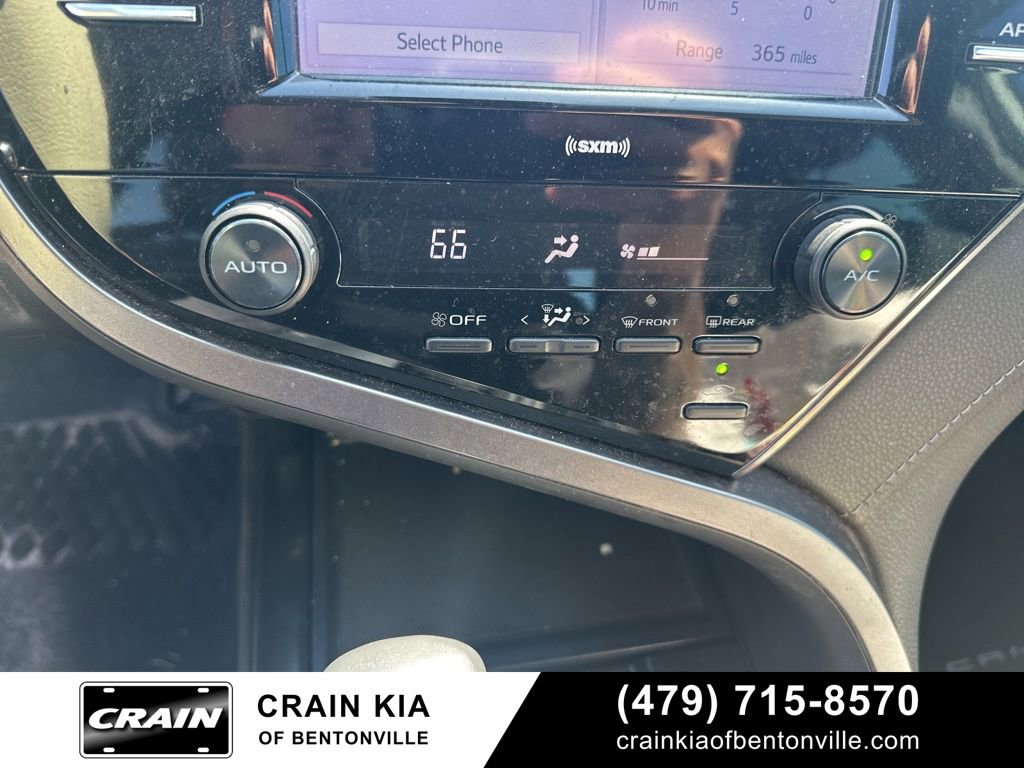 Used 2020 Toyota Camry SE image 26