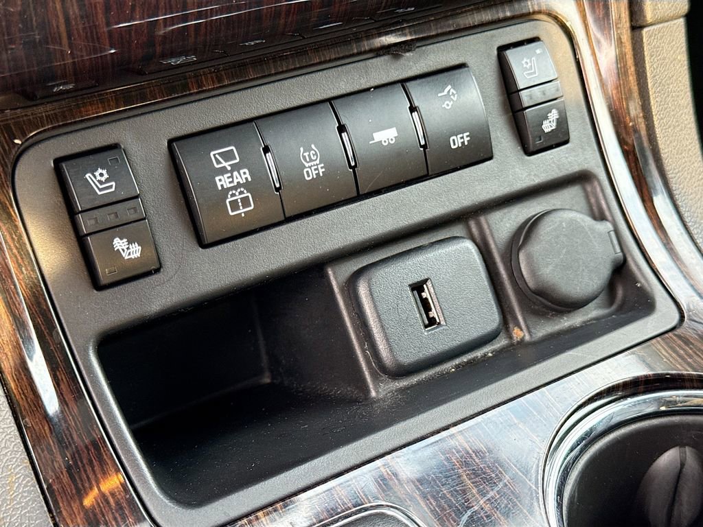 Used 2015 Chevrolet Traverse LTZ image 40