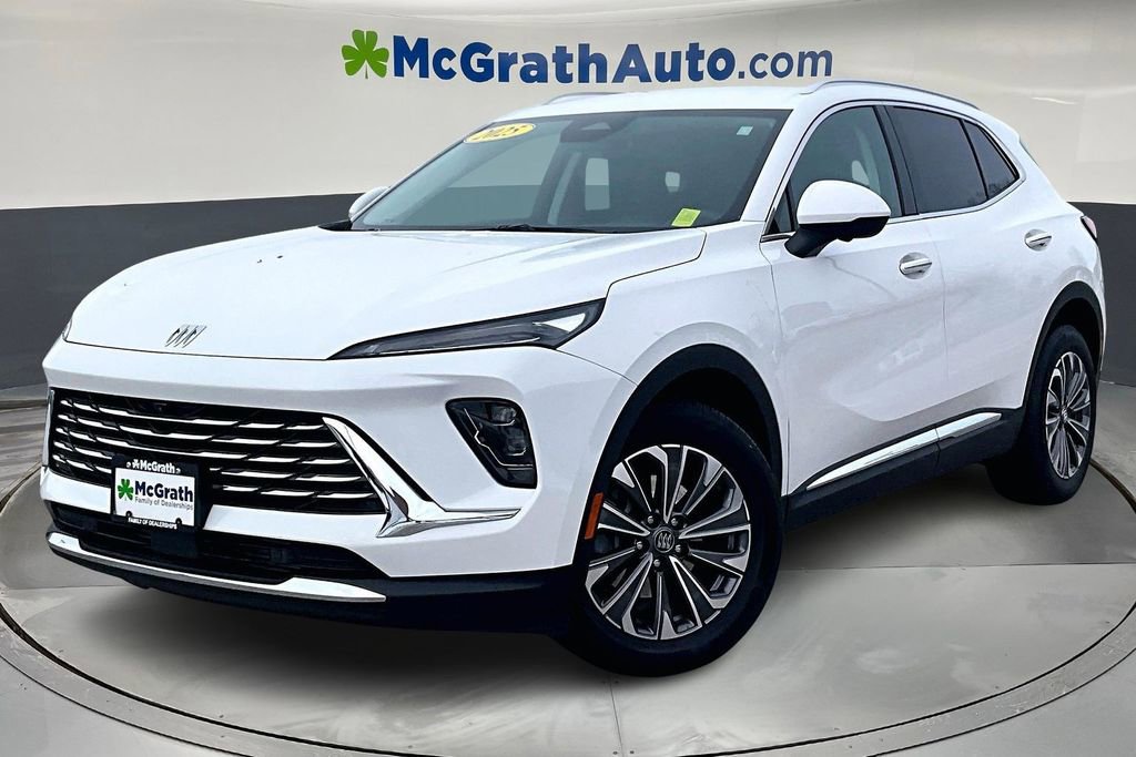 Certified 2025 Buick Envision Preferred image 3