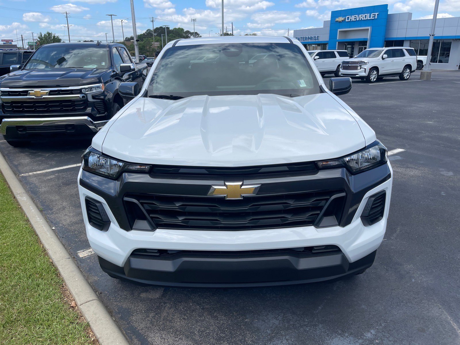 New 2026 Chevrolet Colorado LT RWD image 2