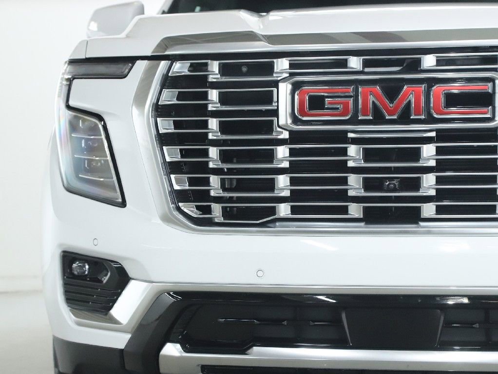 Used 2025 GMC Yukon Denali AWD/4WD image 6