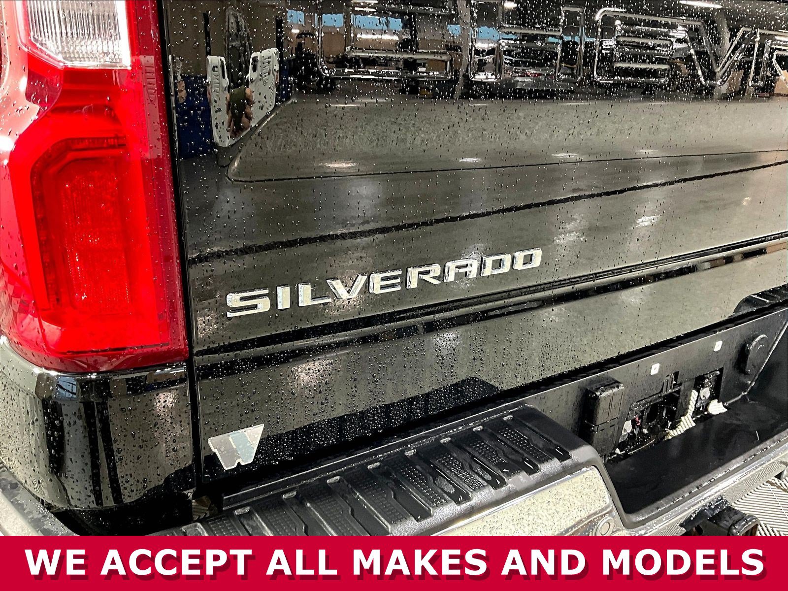 Used 2025 Chevrolet Silverado 1500 LTZ w/ LTZ Convenience Package II AWD/4WD image 25