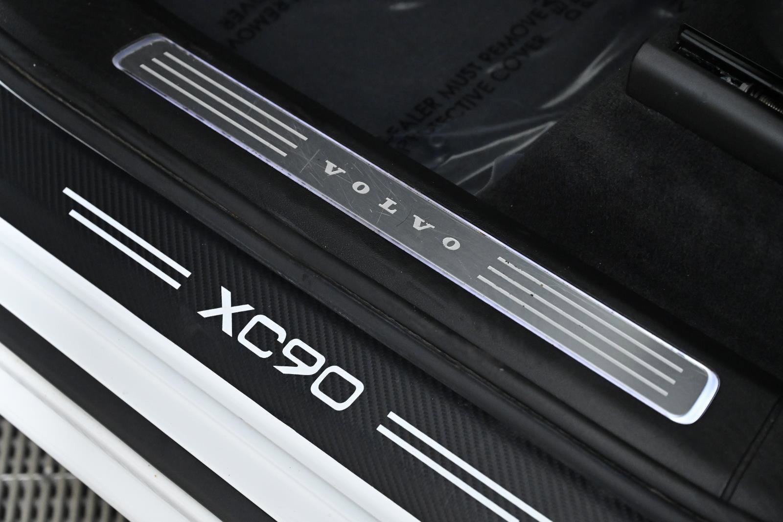 Used 2022 Volvo XC90 T5 Momentum w/ Advanced Package image 22