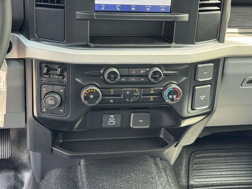 New 2026 Ford F350 XL w/ FX4 Off-Road Package AWD/4WD image 16