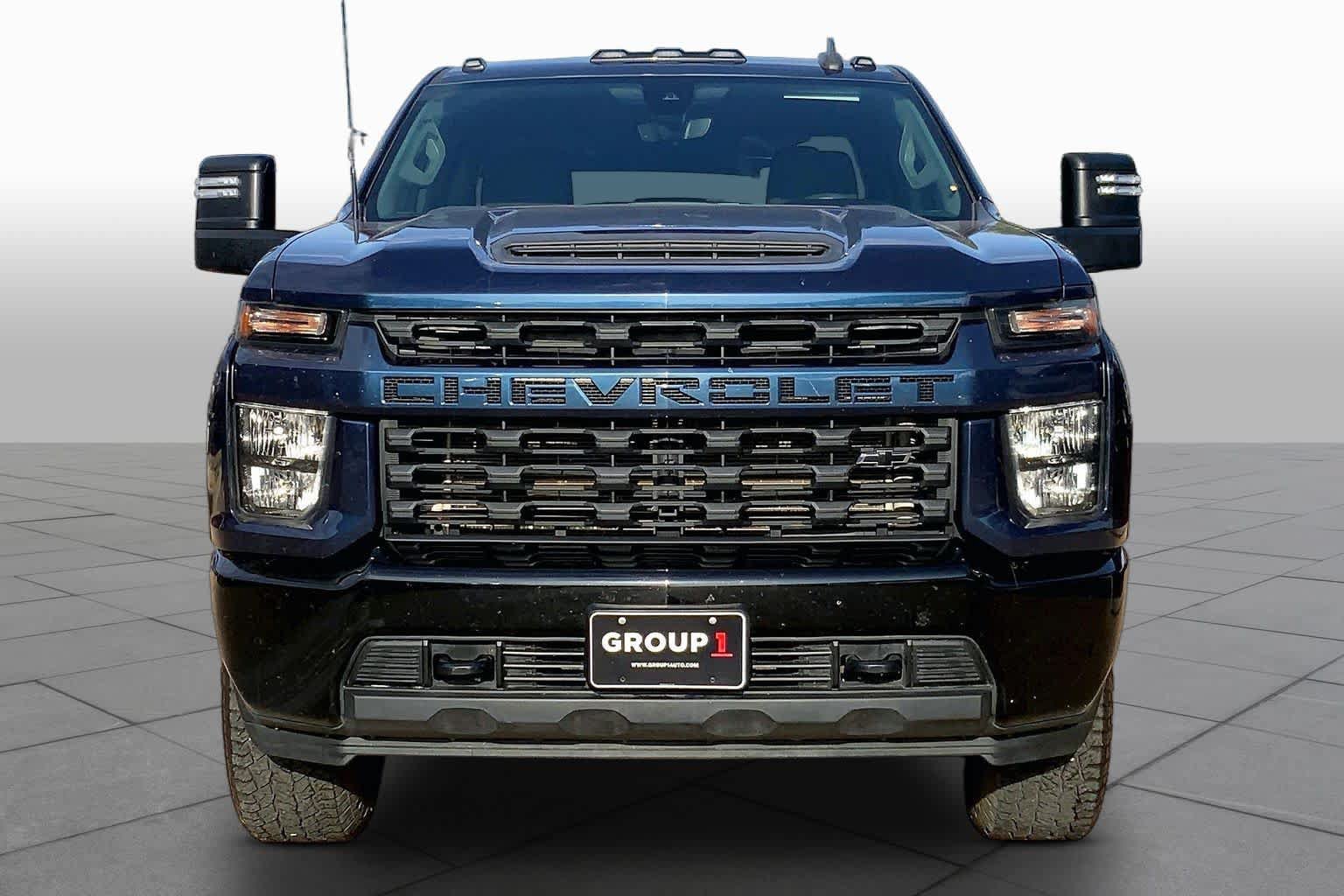 Used 2021 Chevrolet Silverado 2500 Custom w/ Custom Value Package AWD/4WD image 4
