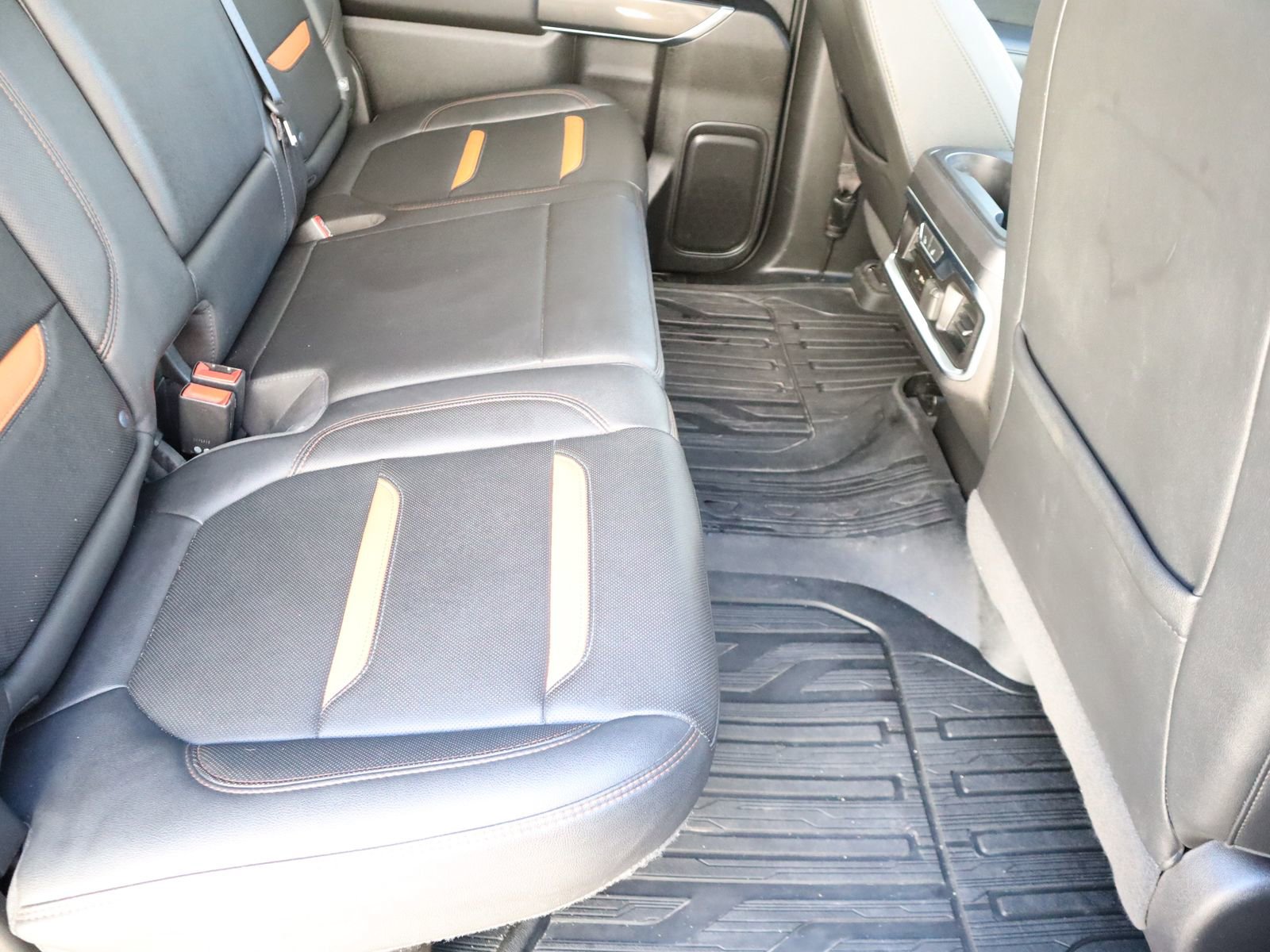 Used 2019 GMC Sierra 1500 AT4 w/ AT4 Premium Package AWD/4WD image 49