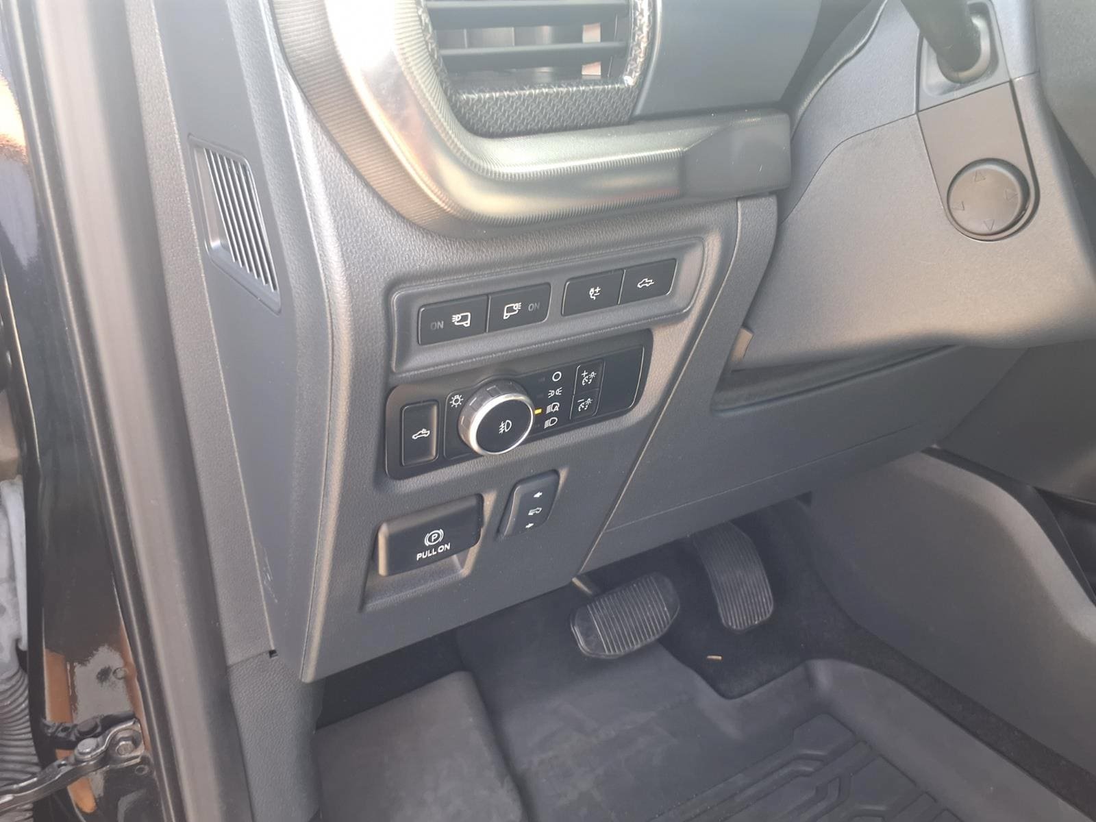 Used 2024 Ford F150 Raptor AWD/4WD image 14