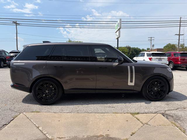 Used 2023 Land Rover Range Rover Long Wheelbase Autobiography AWD/4WD image 7