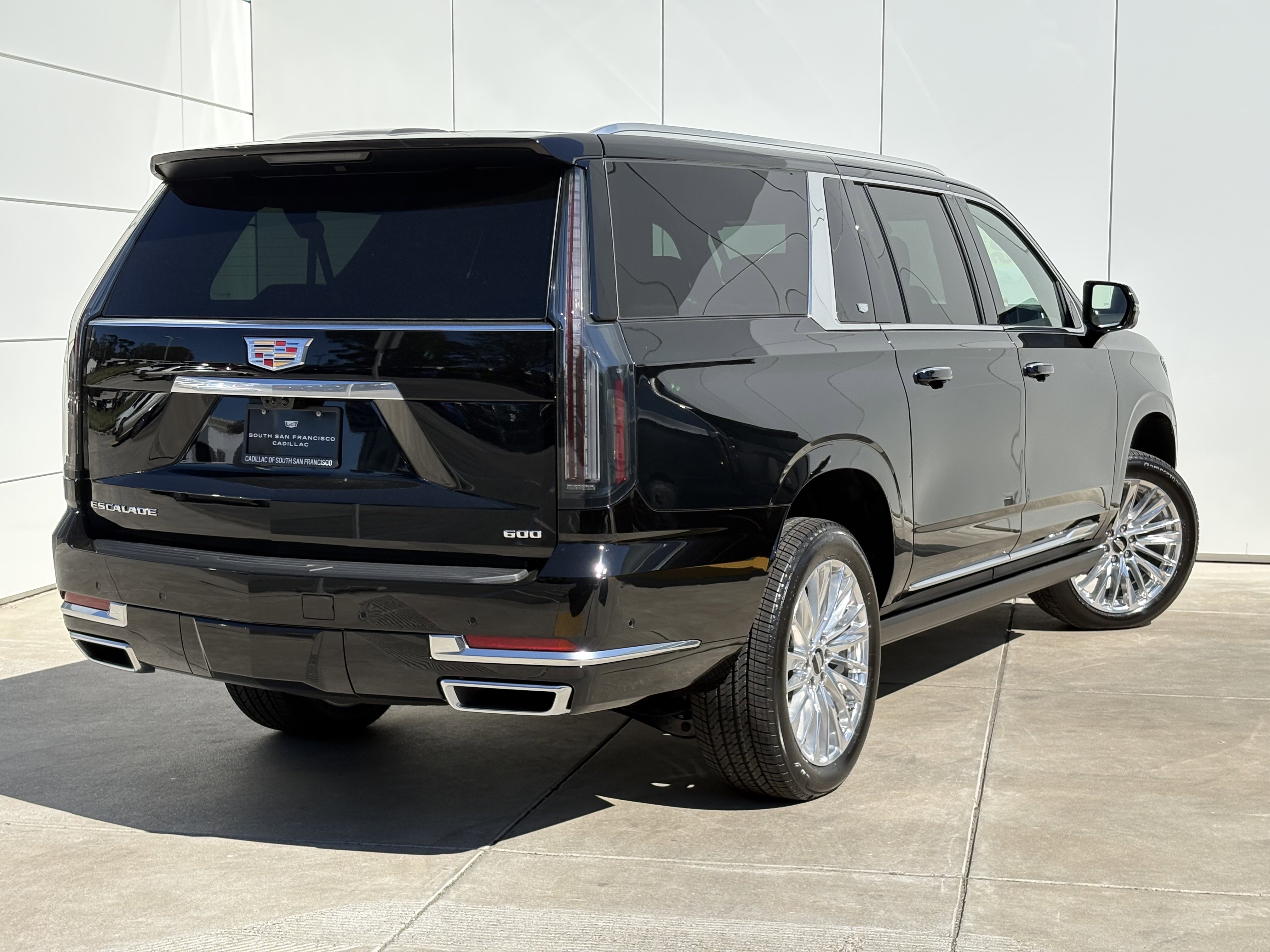 New 2026 Cadillac Escalade ESV Luxury image 7