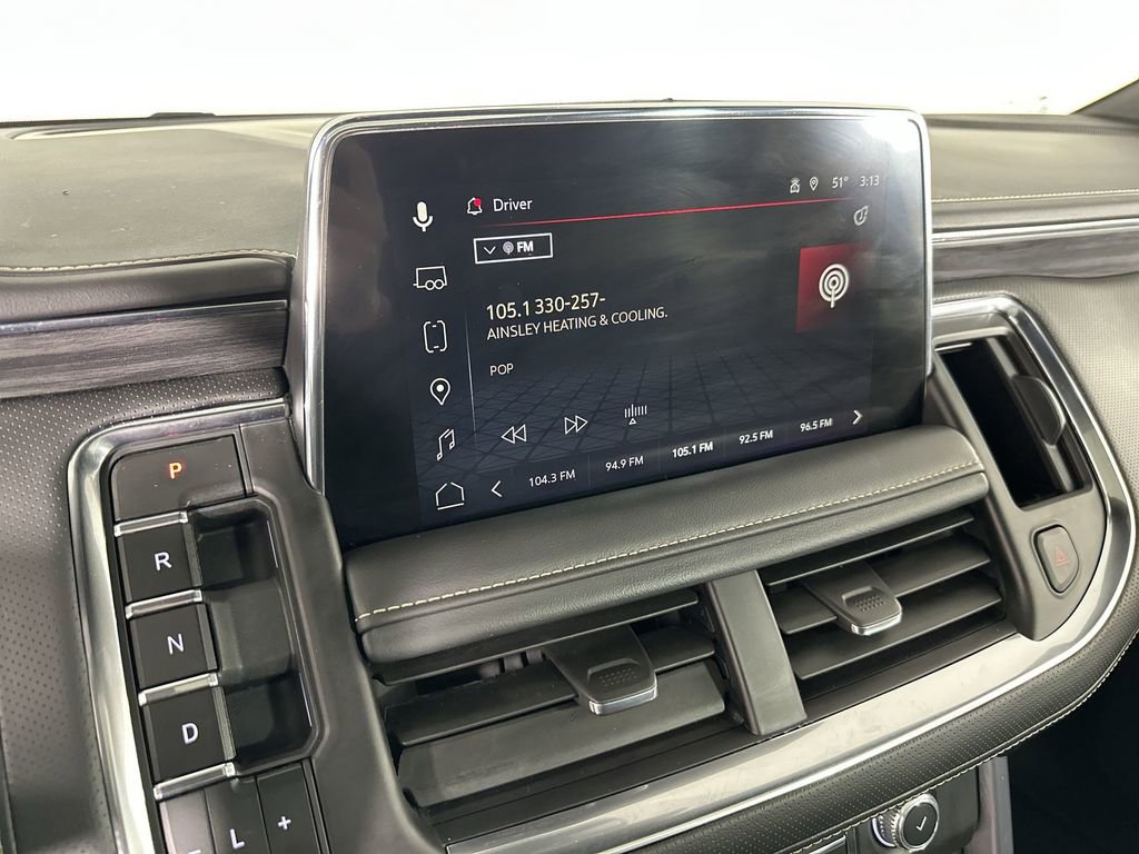 Used 2023 GMC Yukon SLT w/ SLT Premium Package image 16