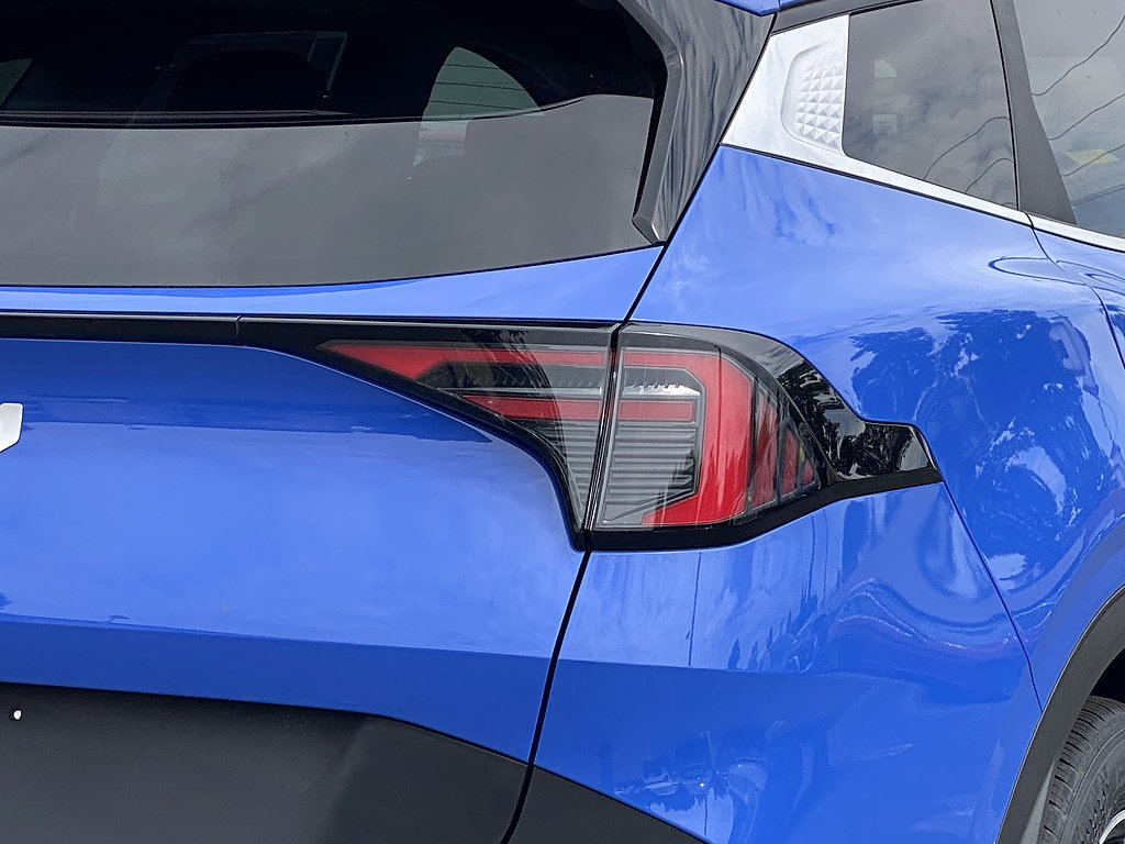 New 2026 Kia Sportage EX FWD image 4