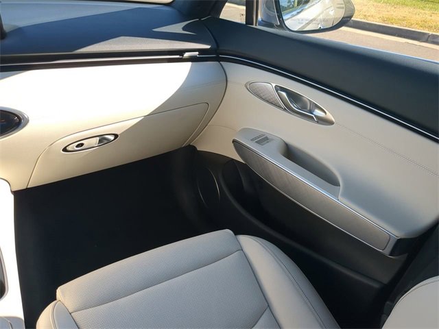 Used 2023 Genesis Electrified GV70 Advanced image 16