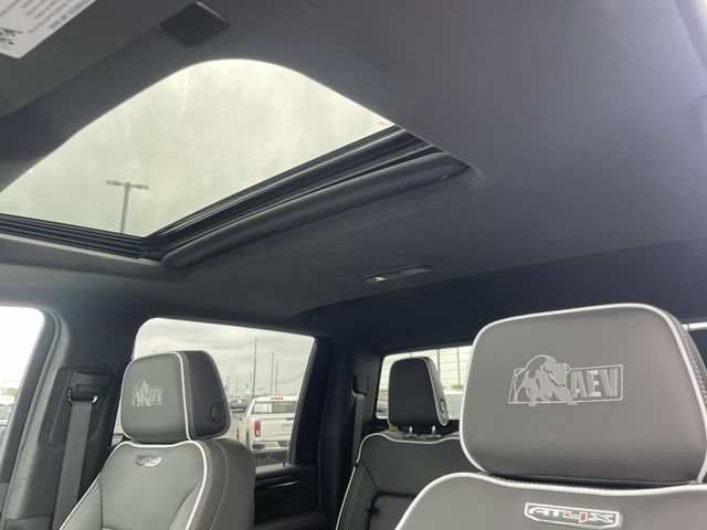 New 2026 GMC Sierra 2500 AT4X w/ AT4X AEV Edition AWD/4WD image 15