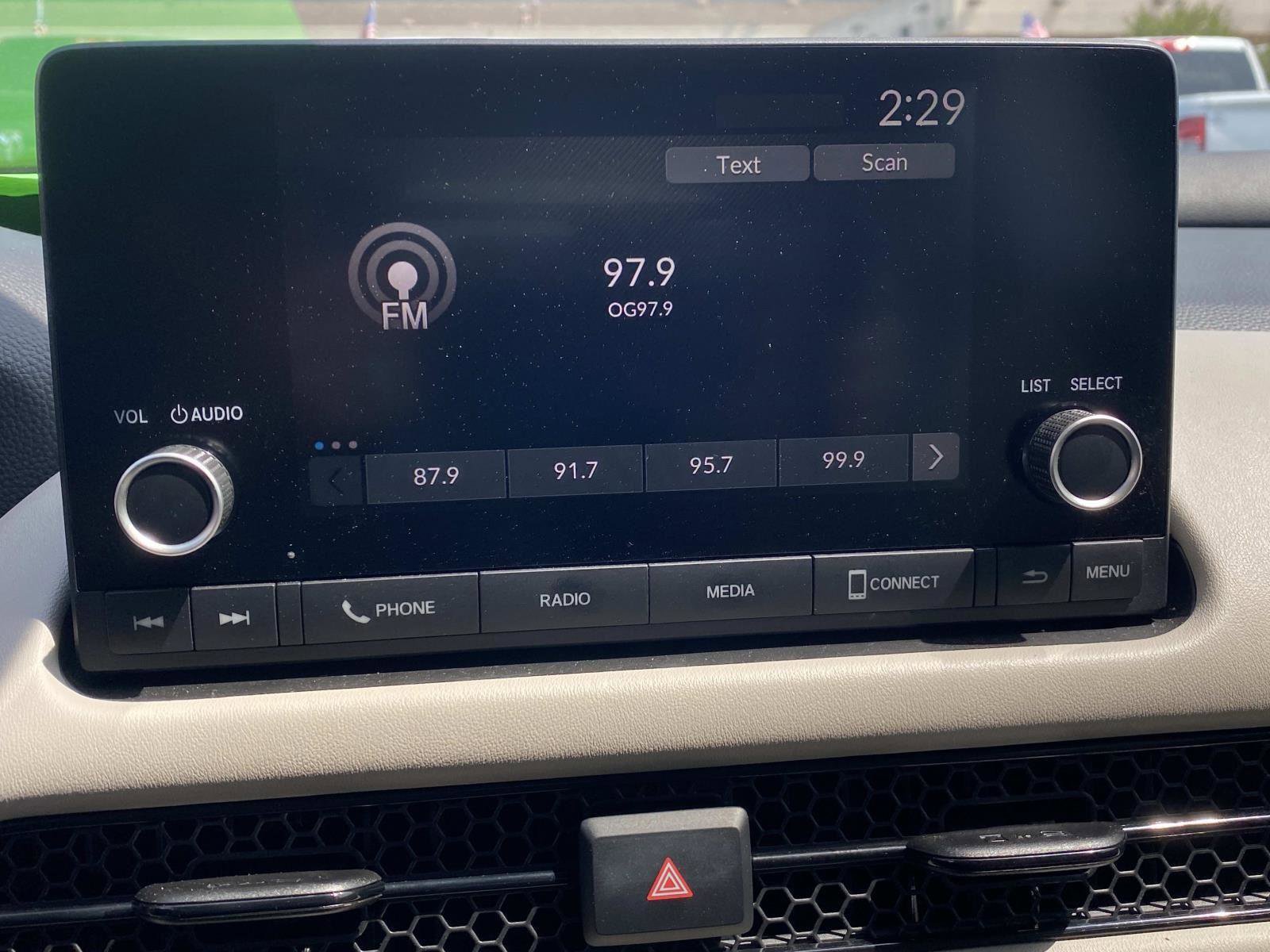 Used 2024 Honda HR-V LX image 24