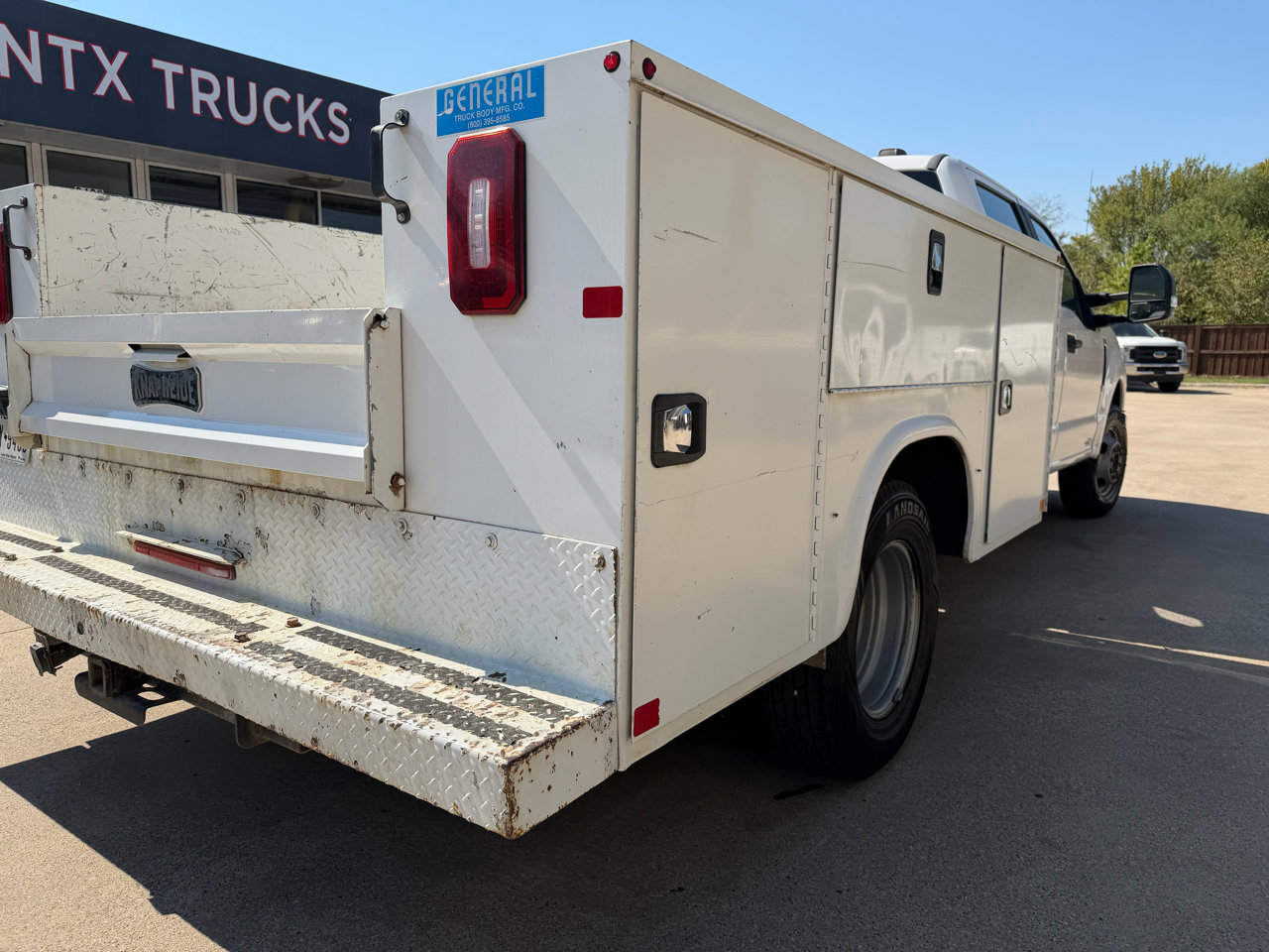 Used 2020 Ford F350 XL w/ Power Equipment Group image 15