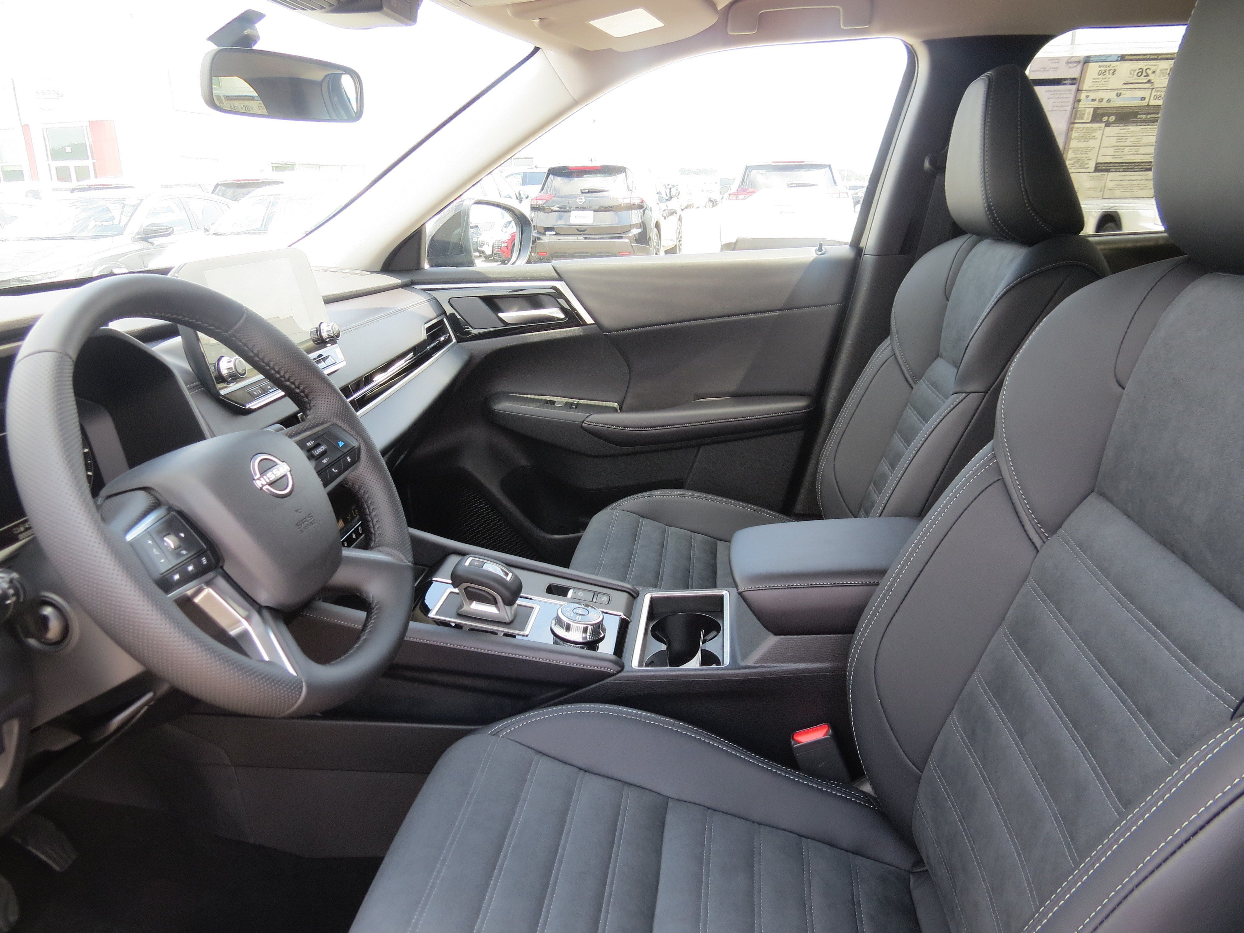 New 2026 Nissan Rogue SL AWD/4WD image 14