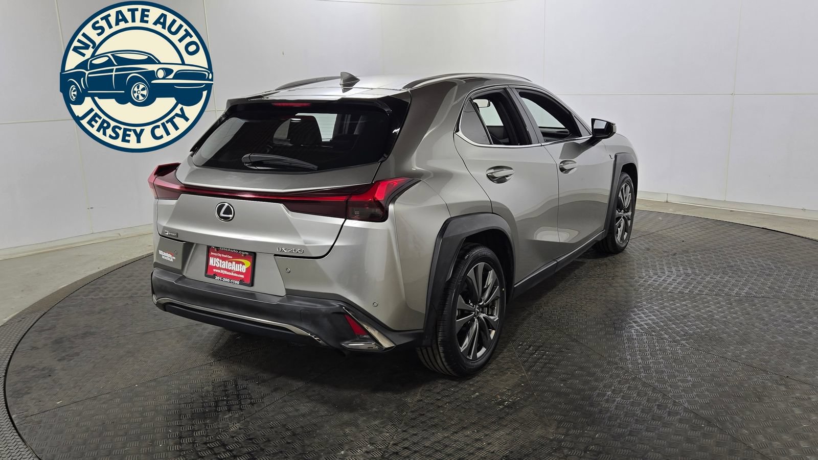 Used 2021 Lexus UX 200 F Sport w/ Accessory Package (Z1) FWD image 7