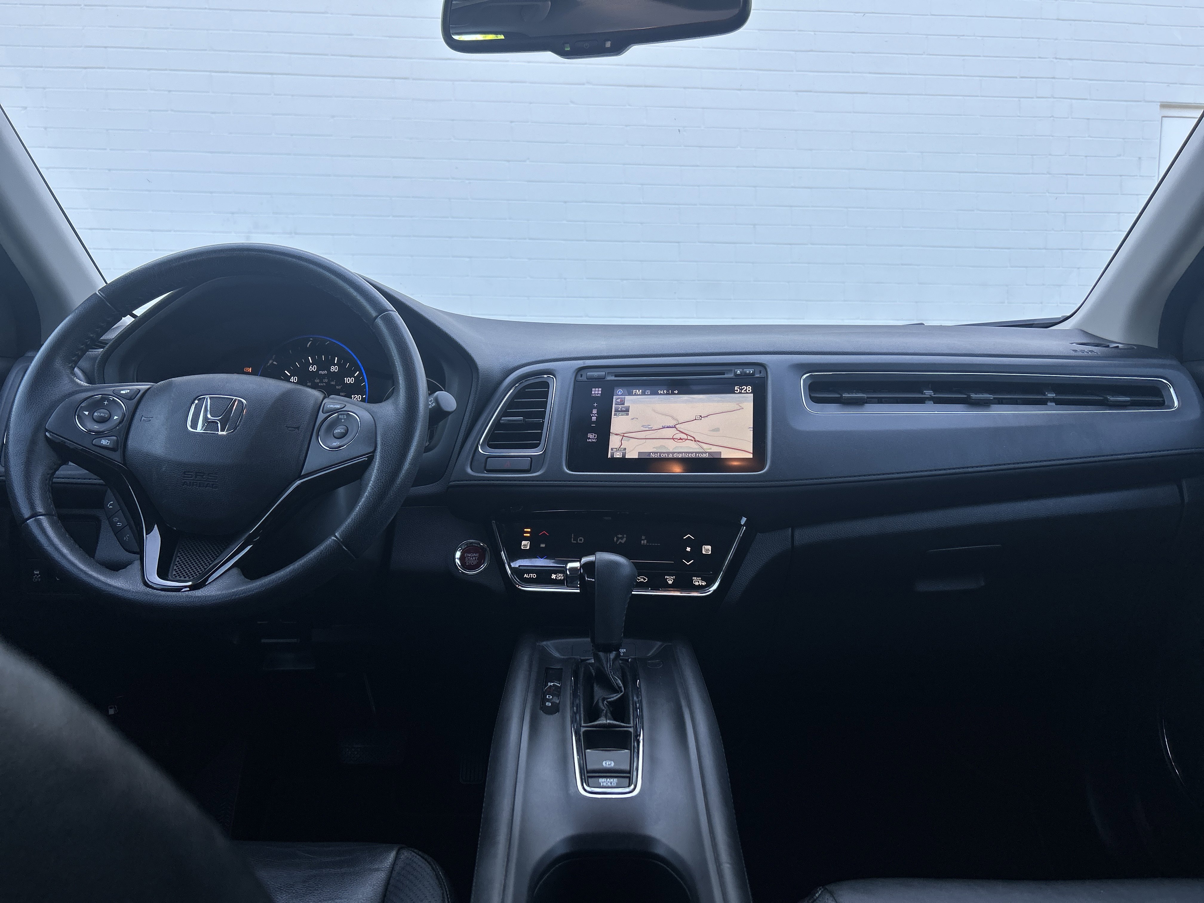Used 2017 Honda HR-V EX-L image 29