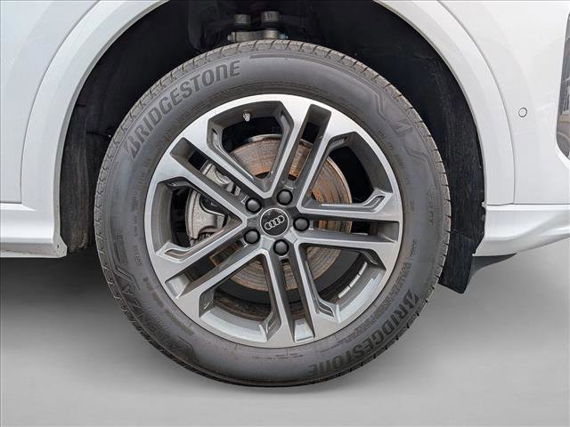 Certified 2025 Audi Q5 Premium w/ Convenience Package image 27