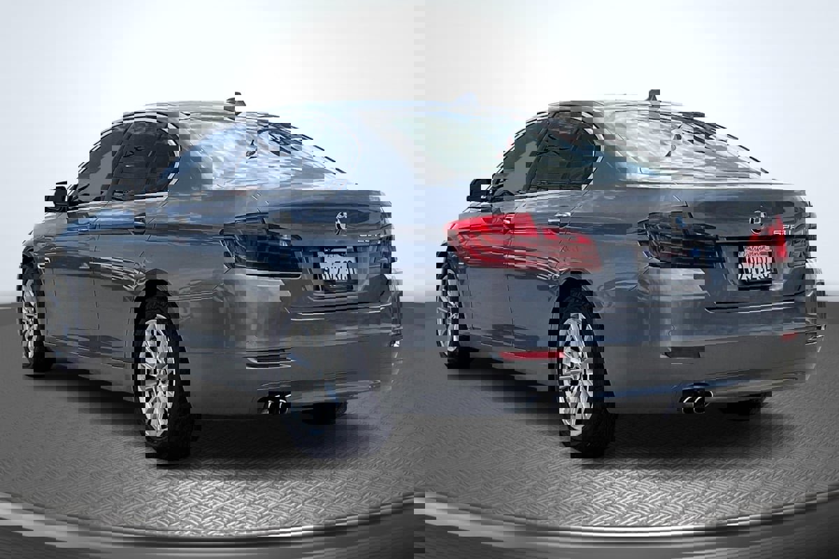 Used 2014 BMW 528i Sedan image 2