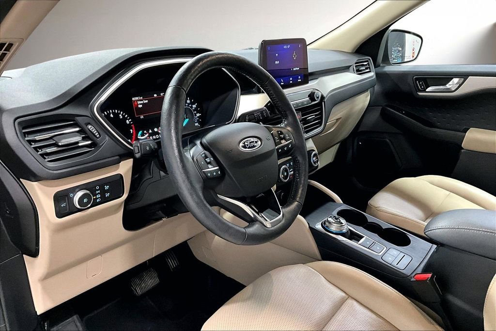 Used 2020 Ford Escape SEL image 17