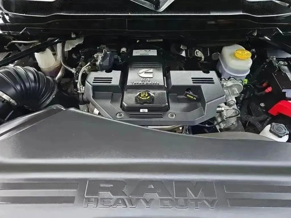 Used 2024 RAM 2500 Laramie image 14