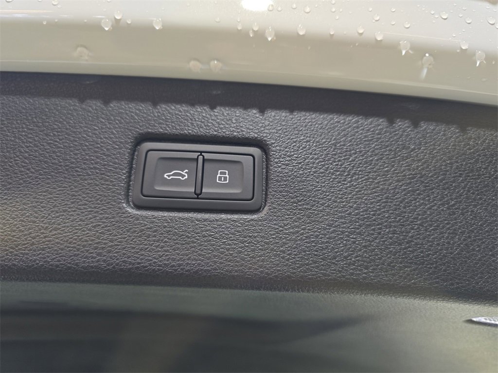 New 2025 Audi Q7 3.0T Premium Plus image 13