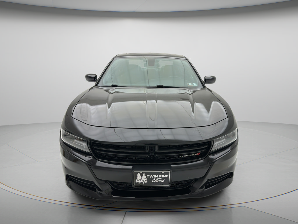 Used 2015 Dodge Charger SXT w/ AWD Plus Group image 2