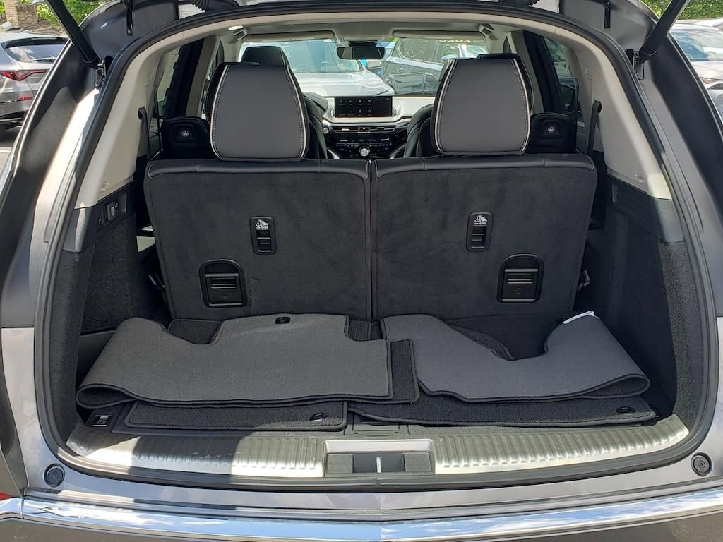 Certified 2023 Acura MDX SH-AWD w/ Advance Package image 8