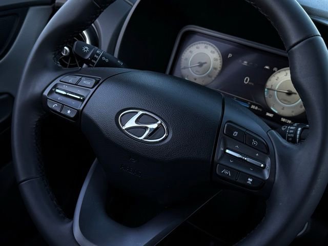 Used 2023 Hyundai Kona Limited image 11