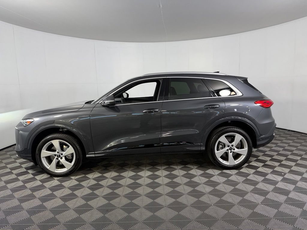 Used 2025 Audi Q5 Premium Plus AWD/4WD image 12