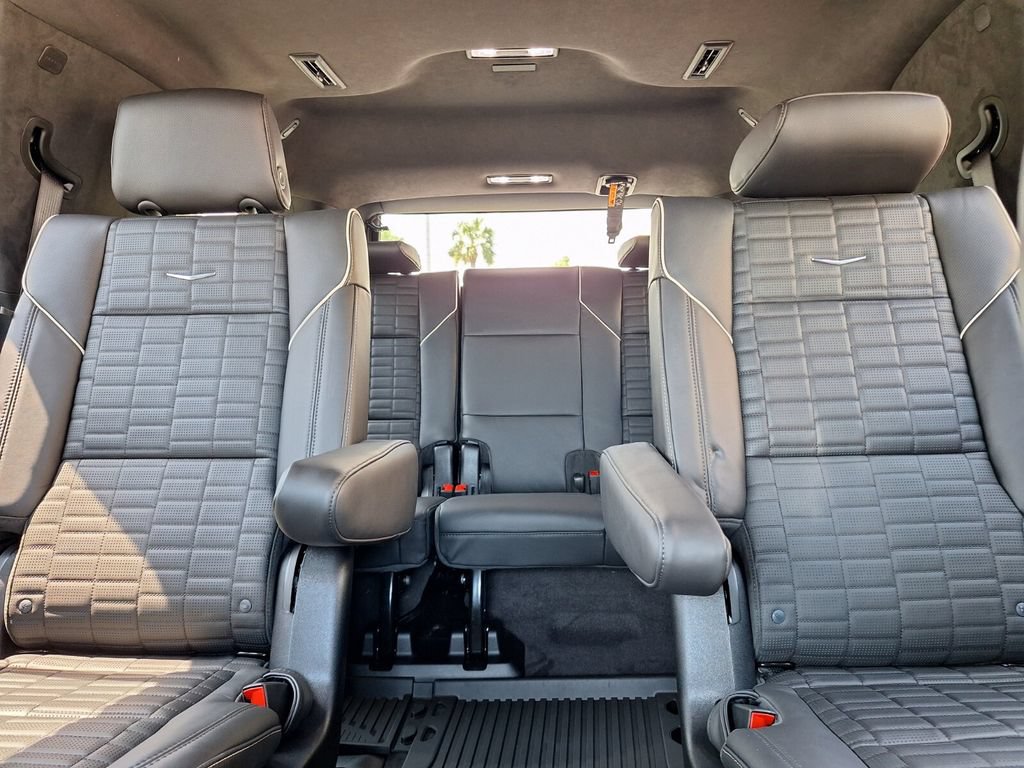 New 2026 Cadillac Escalade Platinum Sport w/ LPO, ONYX Package AWD/4WD image 26