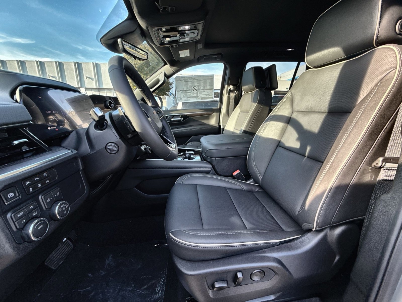 New 2026 Chevrolet Tahoe Premier image 13