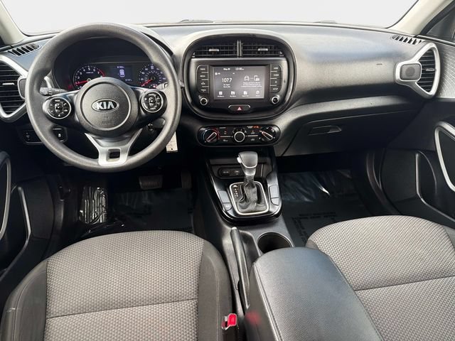 Used 2020 Kia Soul LX FWD image 15