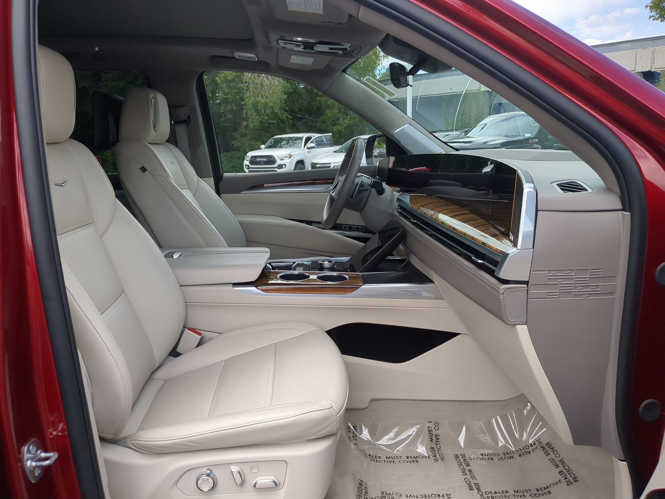 Certified 2025 Cadillac Escalade Sport Platinum AWD/4WD image 31