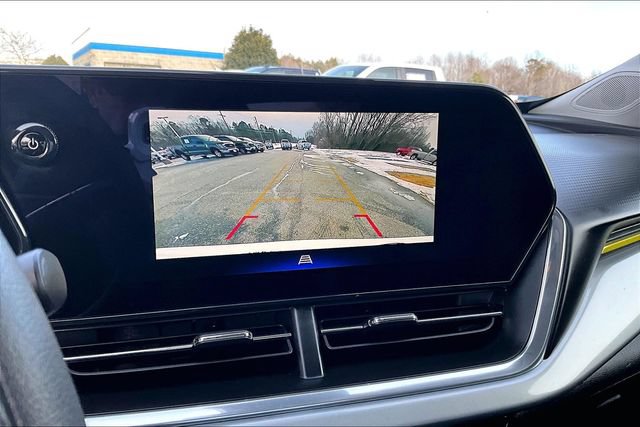 Used 2024 Chevrolet Trax LT FWD image 14