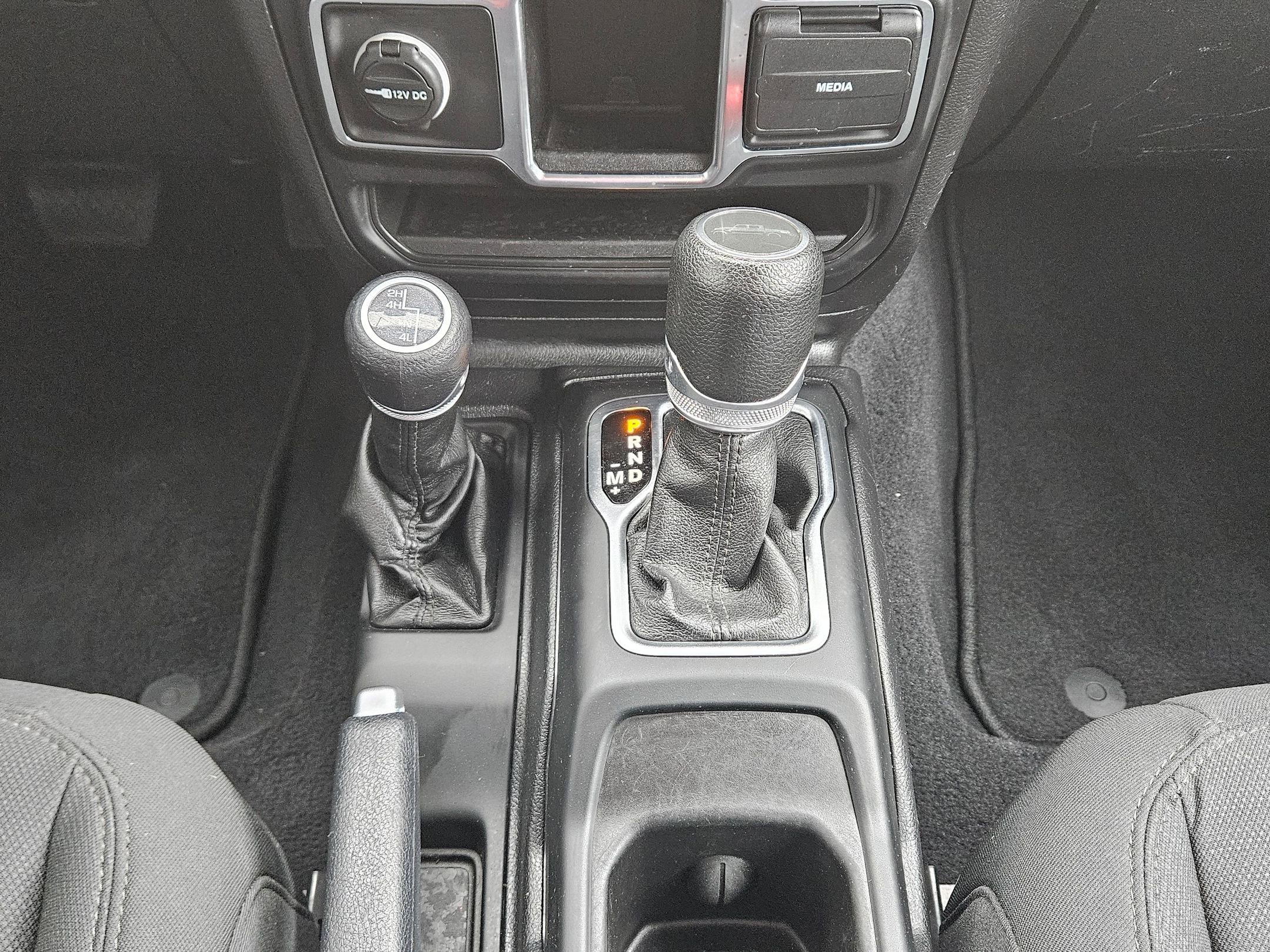 Used 2021 Jeep Gladiator Sport image 13