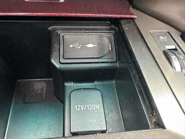 Used 2016 Lexus GX 460 Luxury w/ Preferred Accessory Package image 38