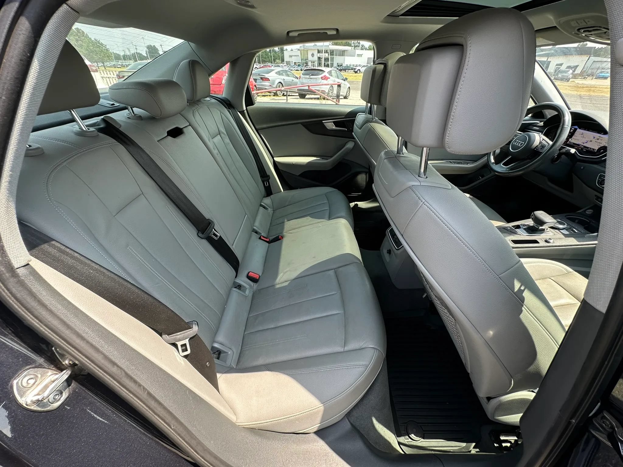 Used 2018 Audi A4 2.0T Ultra Premium Plus w/ Premium Plus Package FWD image 14