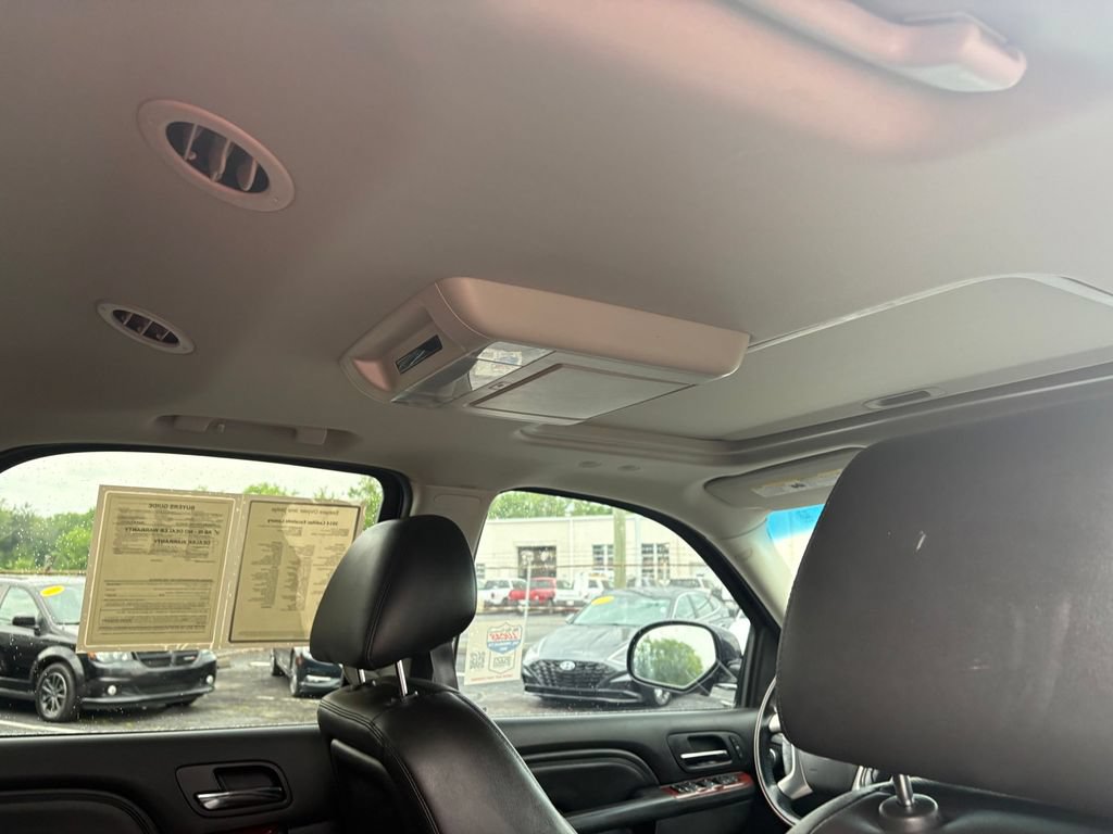 Used 2014 Cadillac Escalade Luxury AWD/4WD image 14