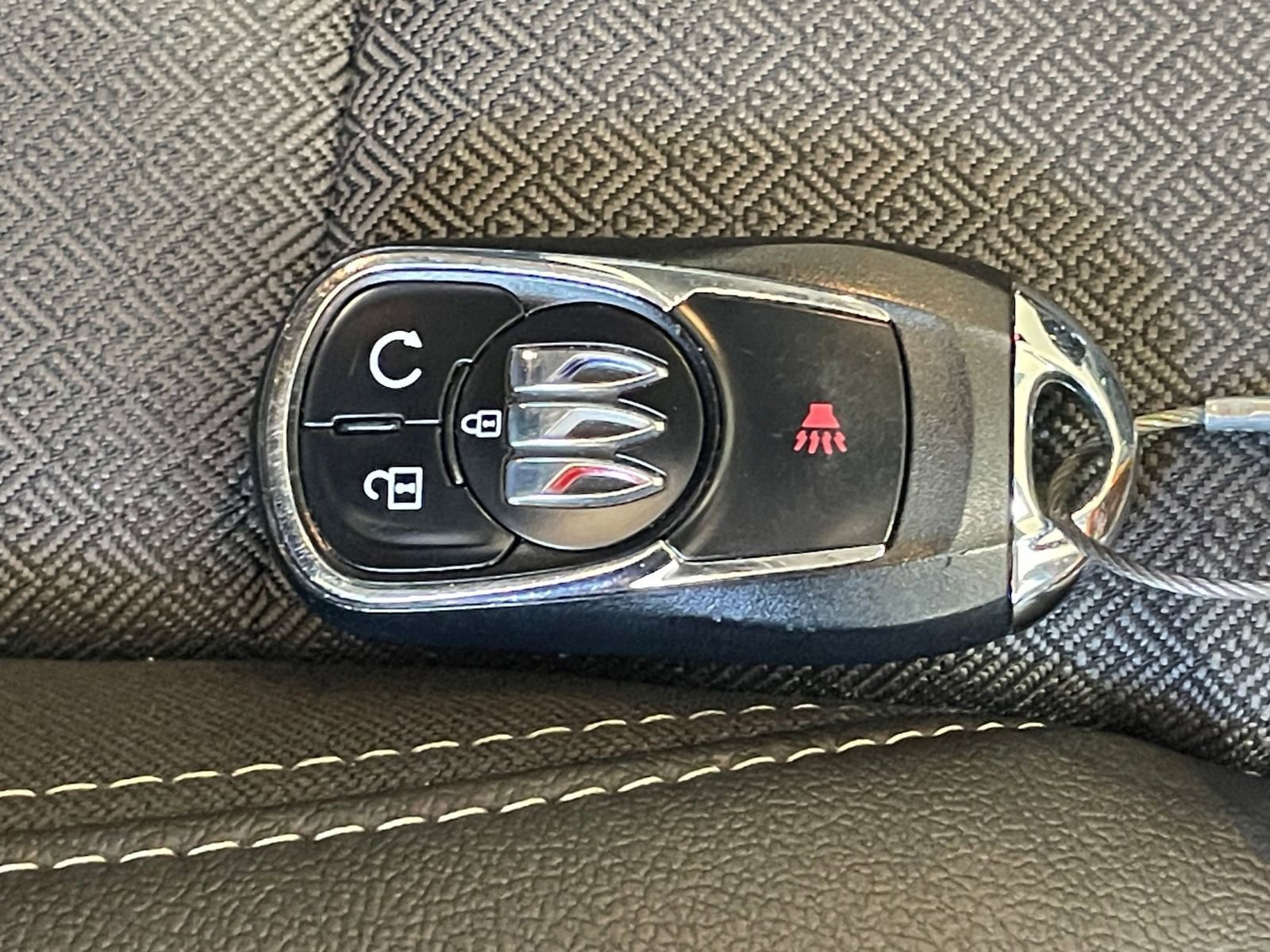 Used 2025 Buick Encore GX Preferred FWD image 33