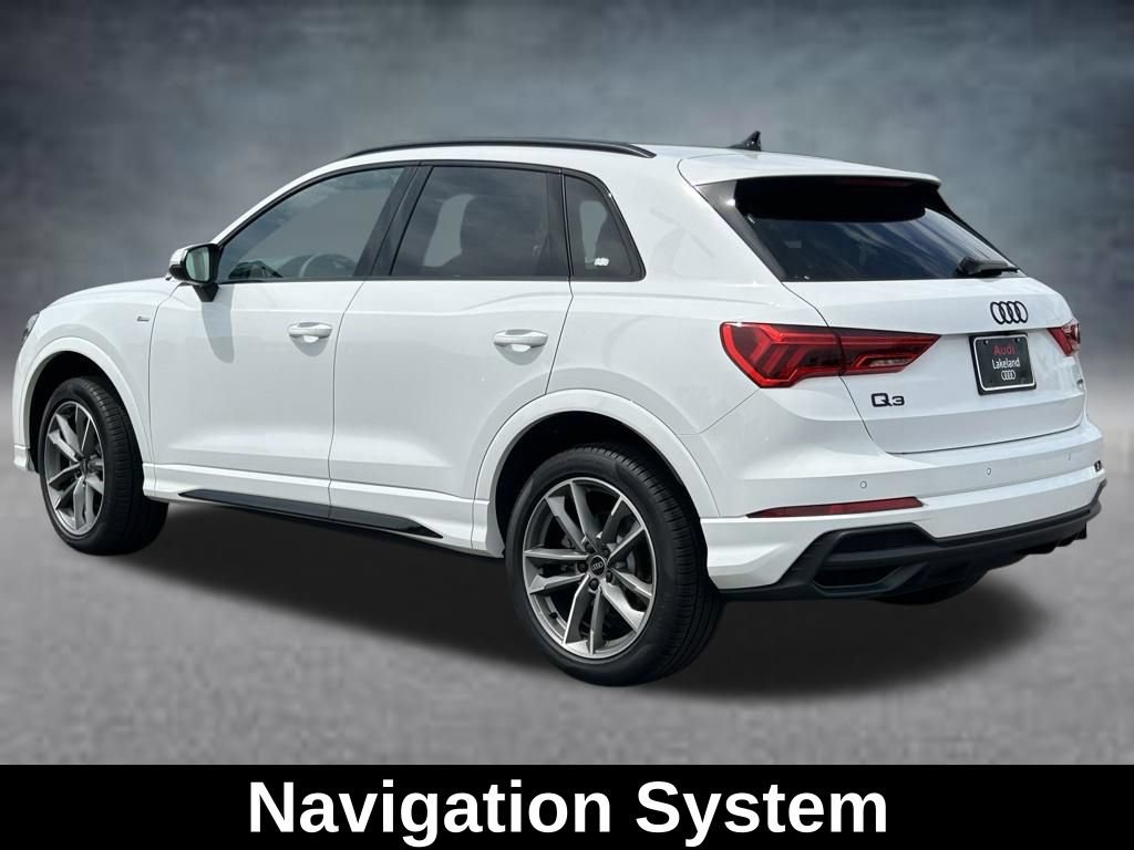 Used 2025 Audi Q3 2.0T Premium w/ Convenience Package AWD/4WD image 3