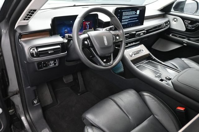 Certified 2025 Lincoln Aviator Reserve w/ Equipment Group 201A AWD/4WD image 9