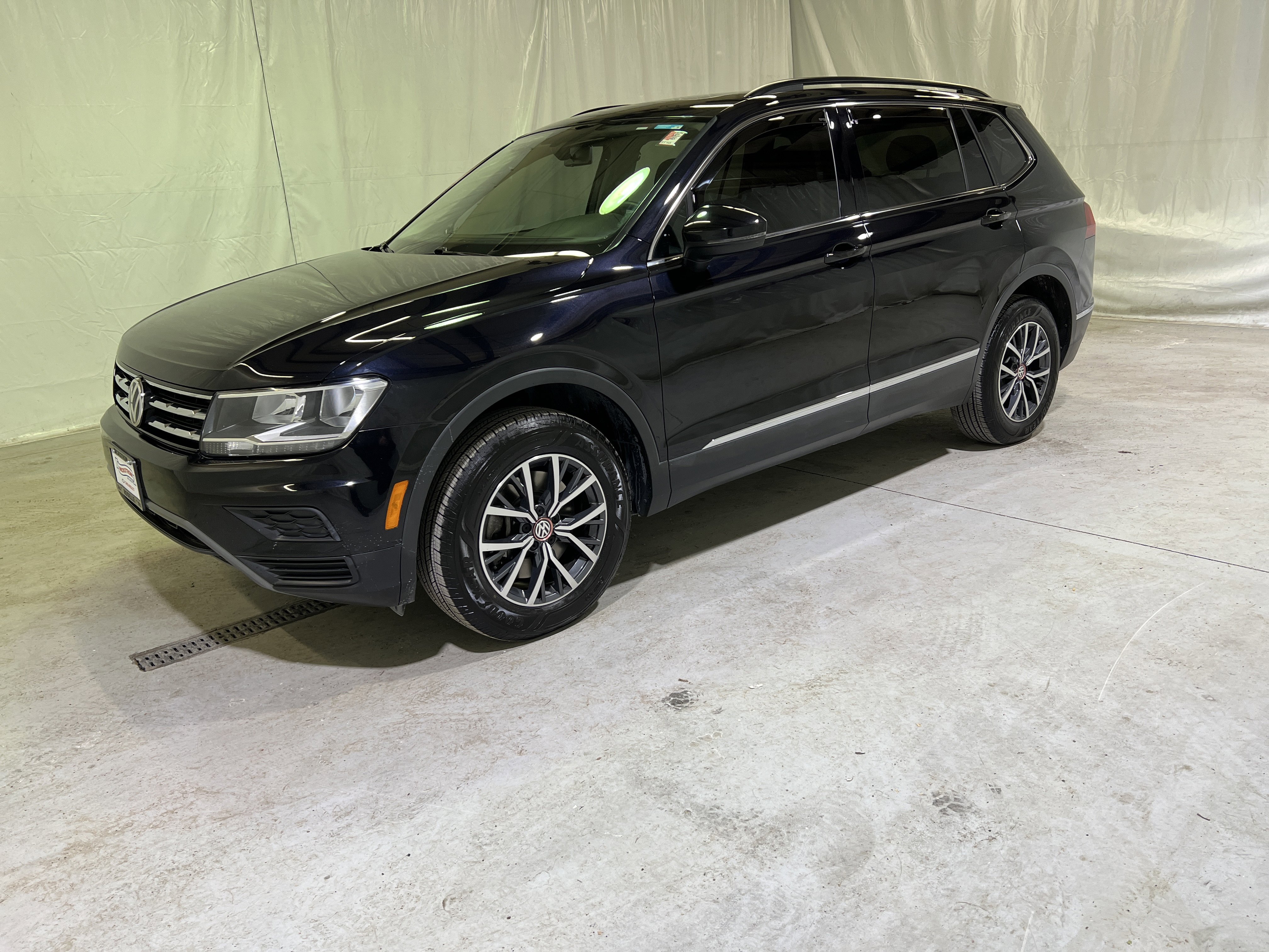 Used 2020 Volkswagen Tiguan SE image 6