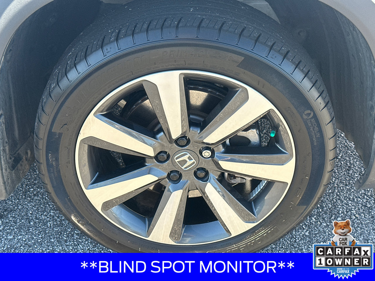 Used 2025 Honda Pilot Touring image 12