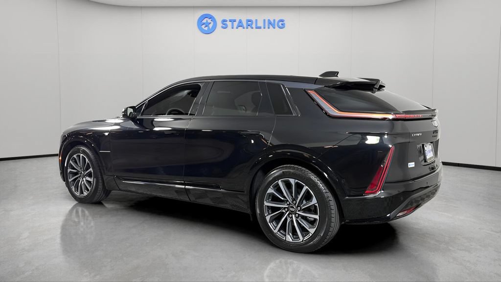 Certified 2024 Cadillac Lyriq Sport w/ LPO, Floor Liner Package AWD/4WD image 4