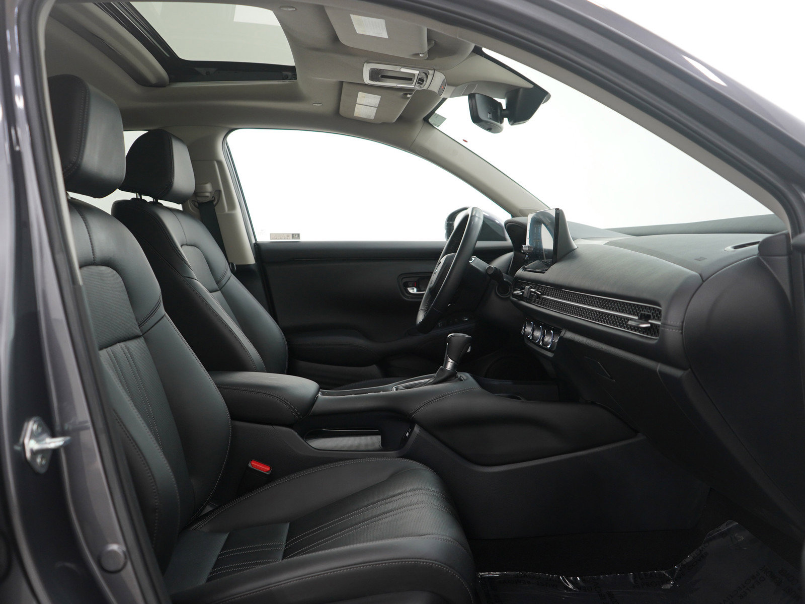 Used 2023 Honda HR-V EX-L image 11