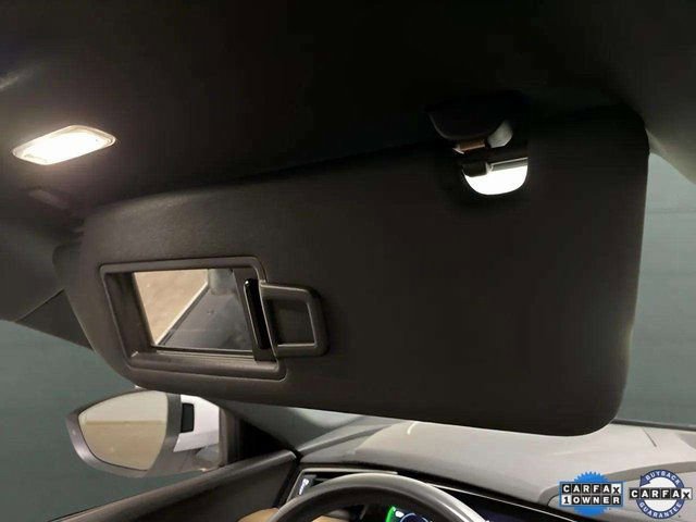 Used 2024 Audi Q8 e-tron Premium image 63