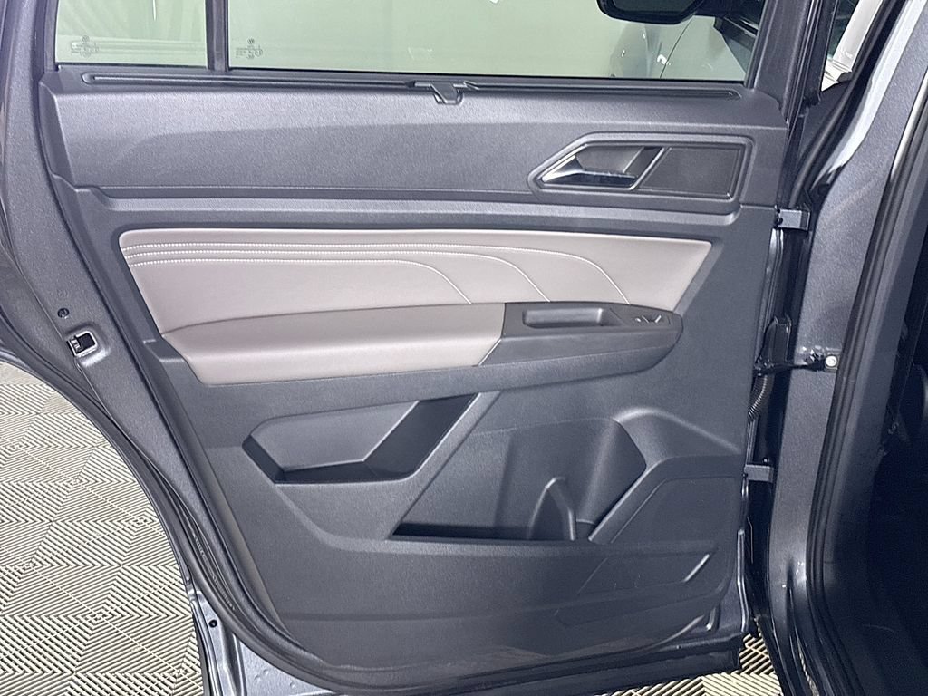 Certified 2023 Volkswagen Atlas SEL AWD/4WD image 22