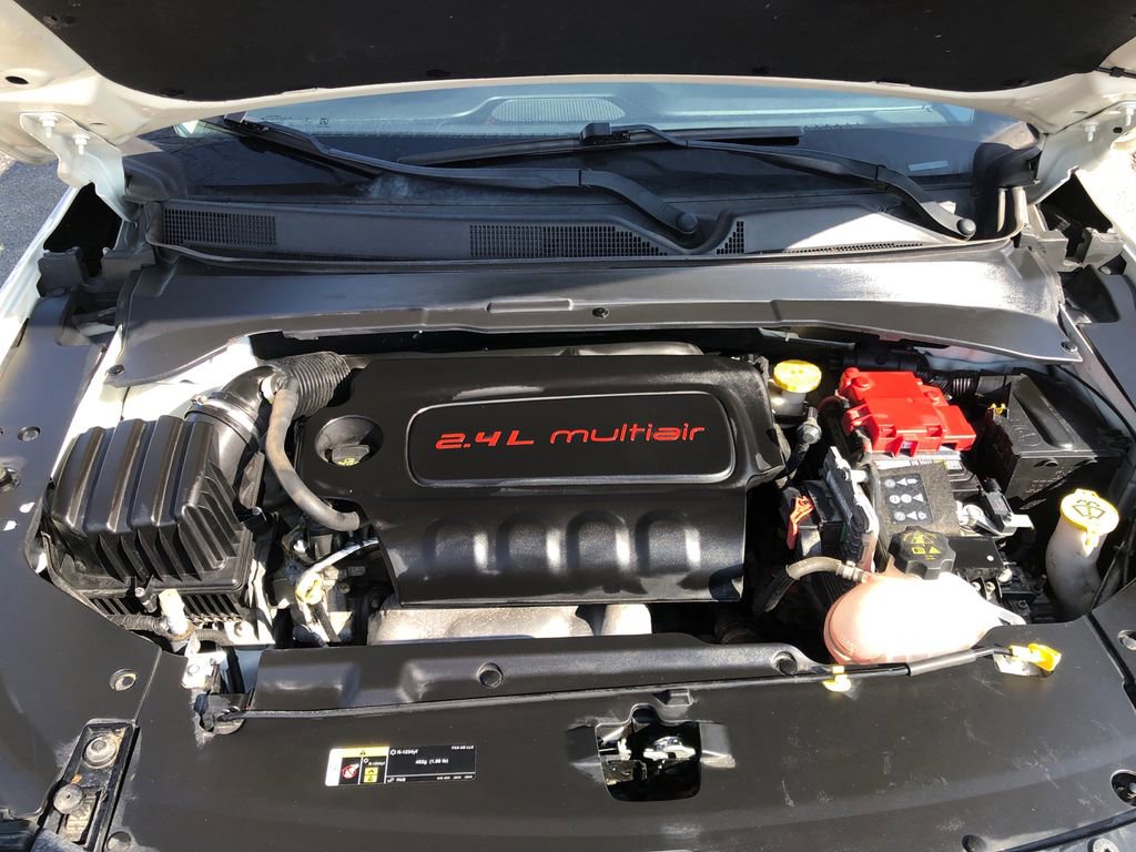 Used 2020 Jeep Compass Limited AWD/4WD image 16